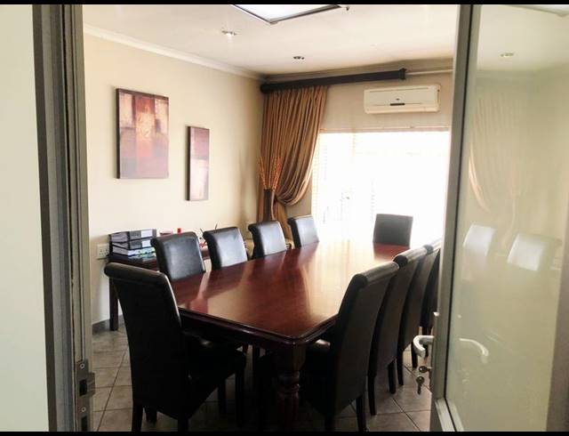 OFFICE FOR SALE IN ASTON MANOR